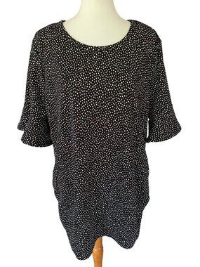 Madison + Hudson Women's Black & White Dot Top With Ruched Bottom Sides-Size 2X
